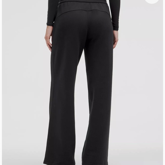 NWT LULULEMON SCUBA MID RISE WIDE LEG PANT•XL TALL - Picture 2 of 12